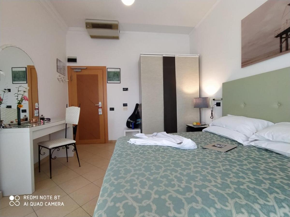 San Giorgio Savoia Hotel Bellaria-Igea Marina Buitenkant foto